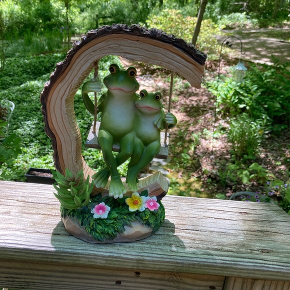 Meet your Posher, Tammy - Picture 1 of 2